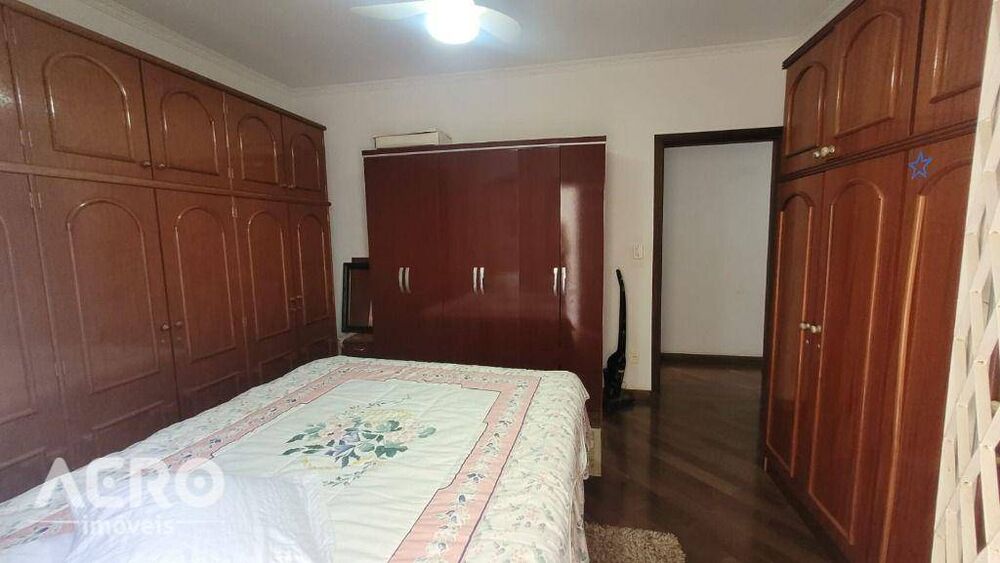 Casa, 3 quartos, 341 m² - Foto 15
