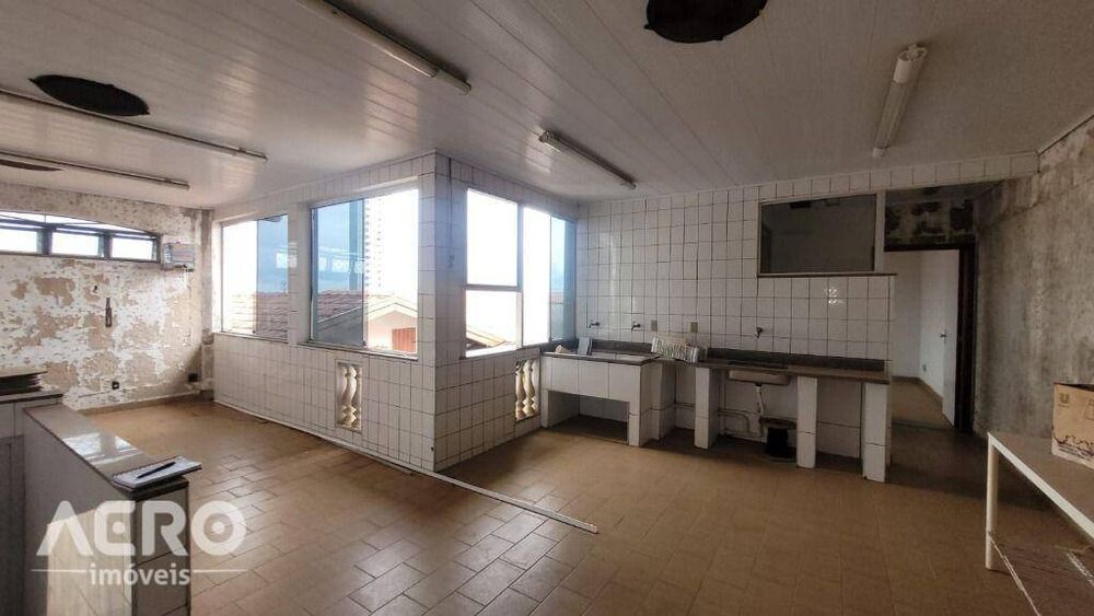 Casa, 3 quartos, 341 m² - Foto 31