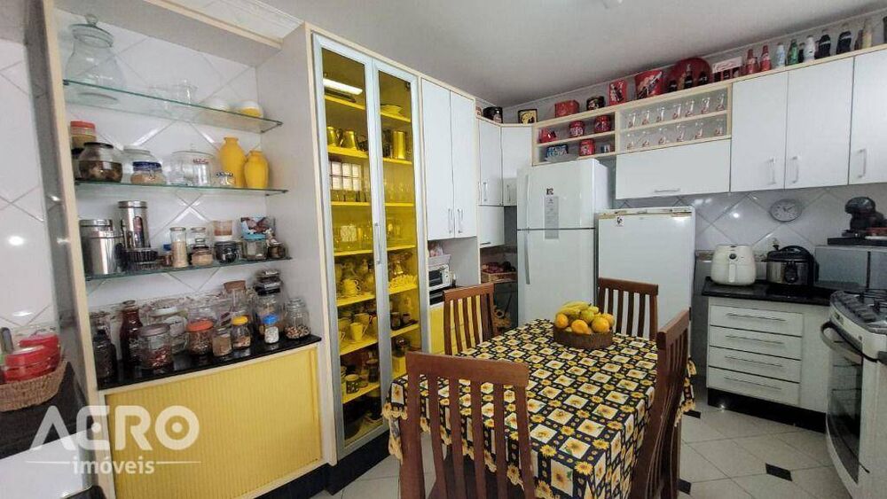 Casa, 3 quartos, 341 m² - Foto 25