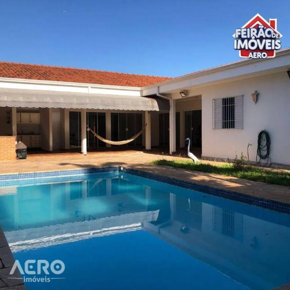 Casa, 4 quartos, 338 m² - Foto 1