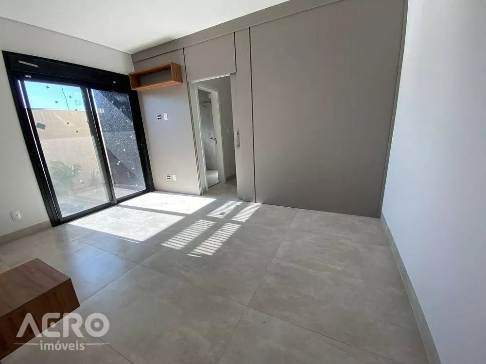 Casa à venda com 3 quartos, 220m² - Foto 3