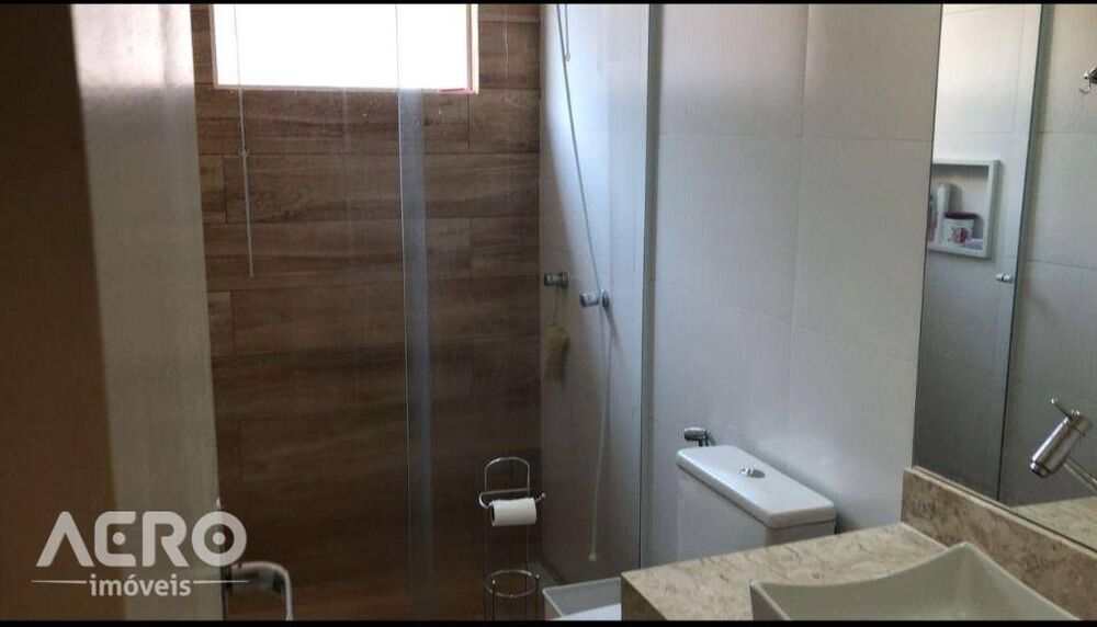 Casa à venda com 4 quartos, 170m² - Foto 17