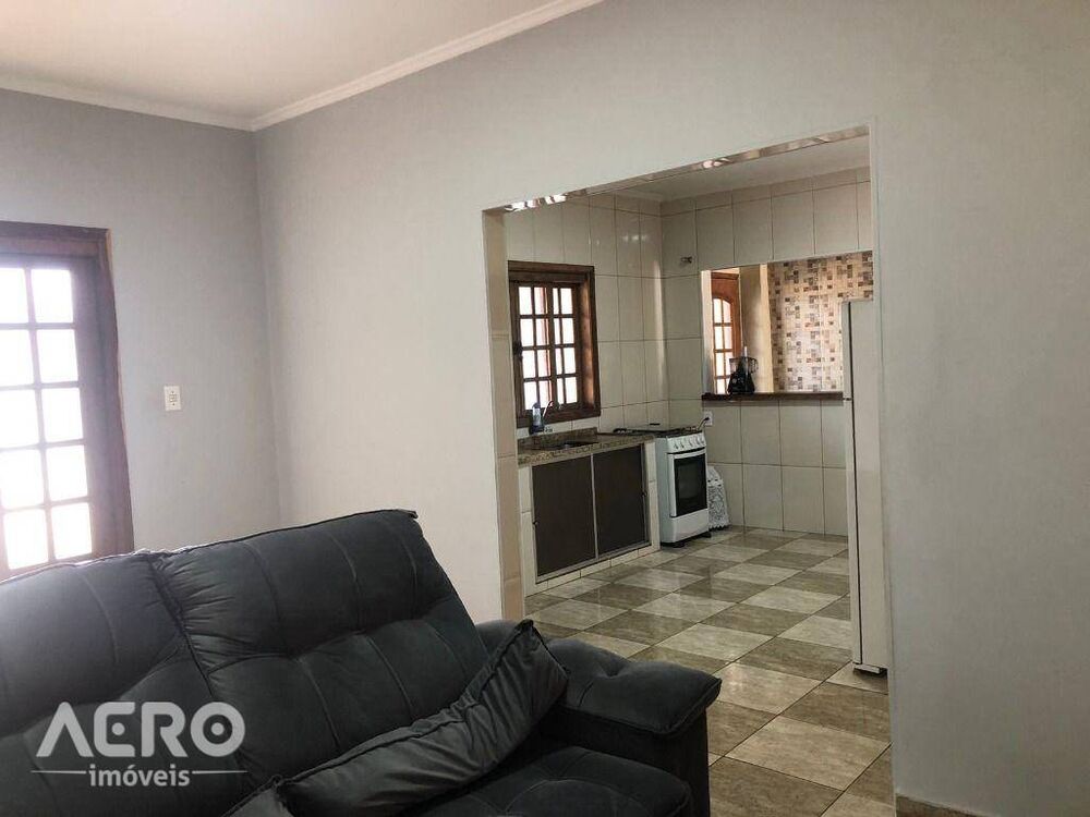 Casa à venda com 4 quartos, 170m² - Foto 8