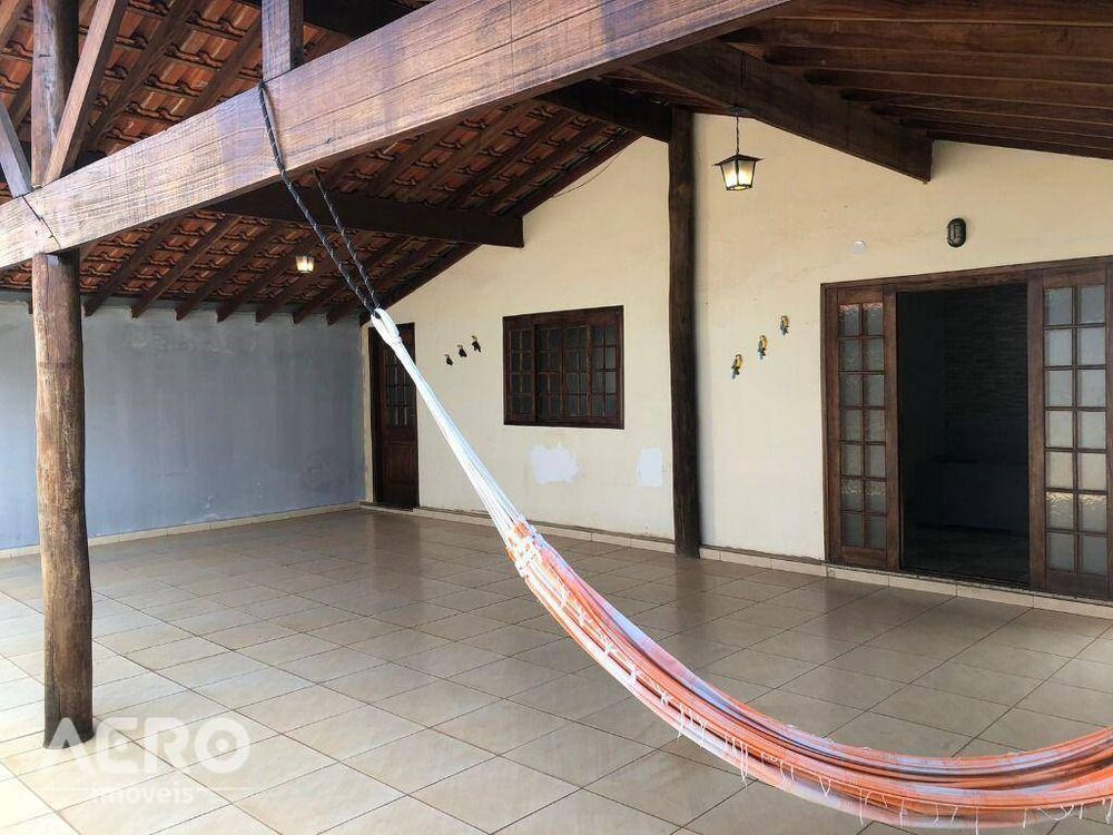 Casa à venda com 4 quartos, 170m² - Foto 5