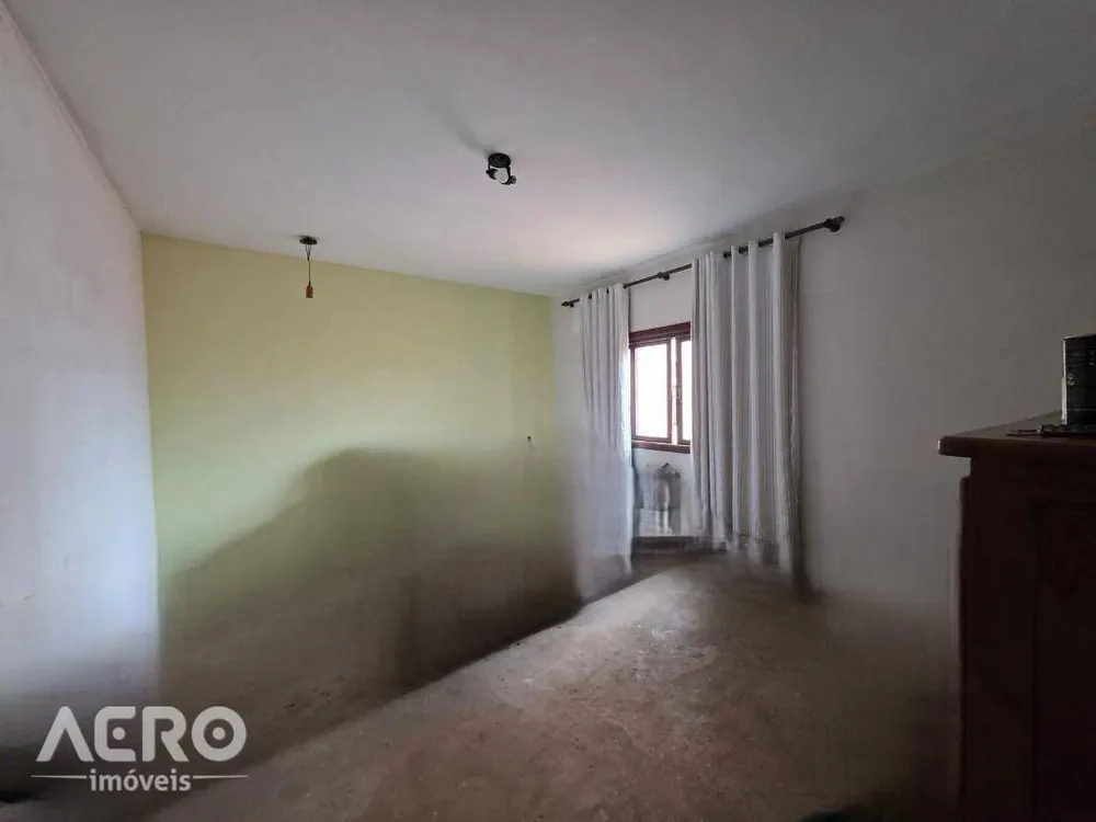Casa, 3 quartos, 260 m² - Foto 4