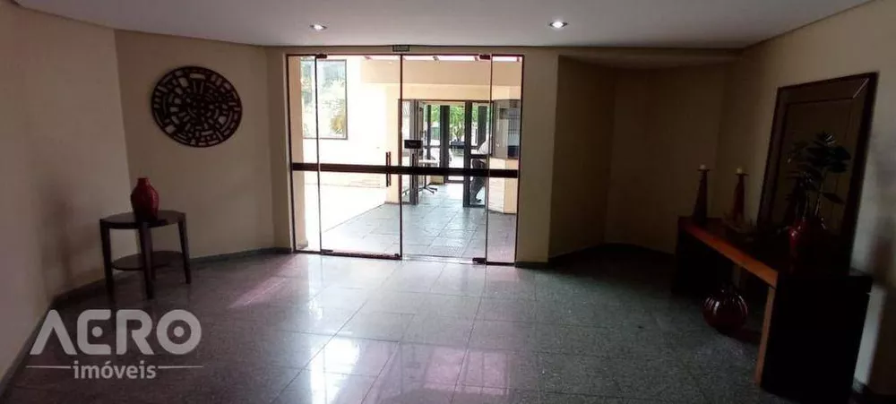 Apartamento à venda com 3 quartos, 136m² - Foto 2