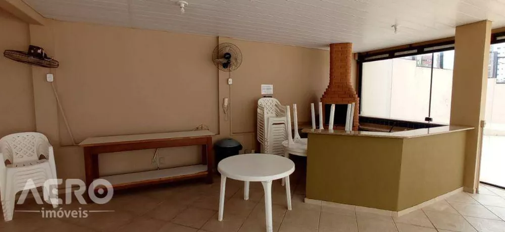 Apartamento à venda com 3 quartos, 136m² - Foto 5