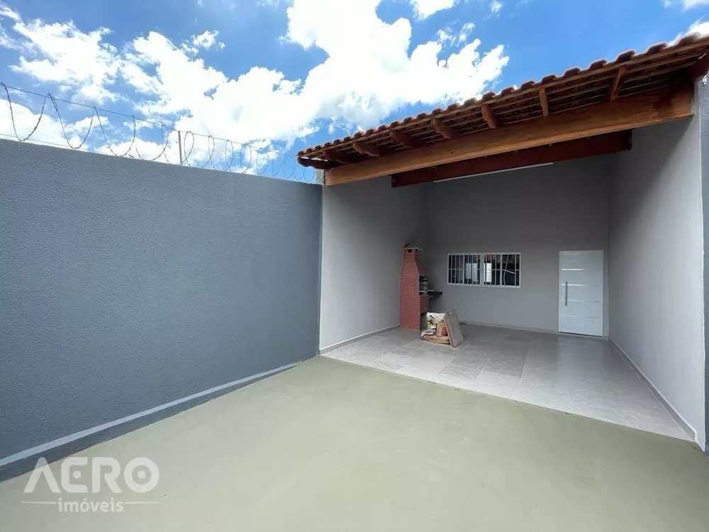 Casa à venda com 3 quartos, 112m² - Foto 4