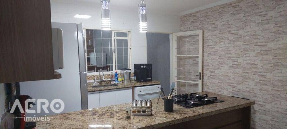 Casa à venda com 3 quartos, 183m² - Foto 30