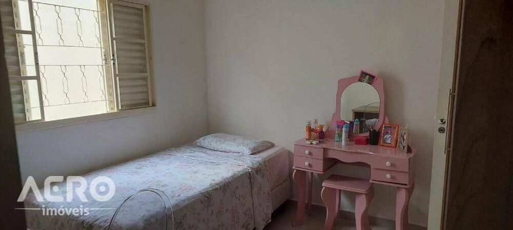 Casa à venda com 3 quartos, 183m² - Foto 15