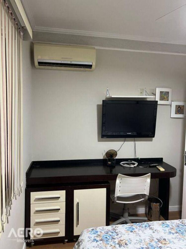 Apartamento para alugar com 1 quarto, 42m² - Foto 14