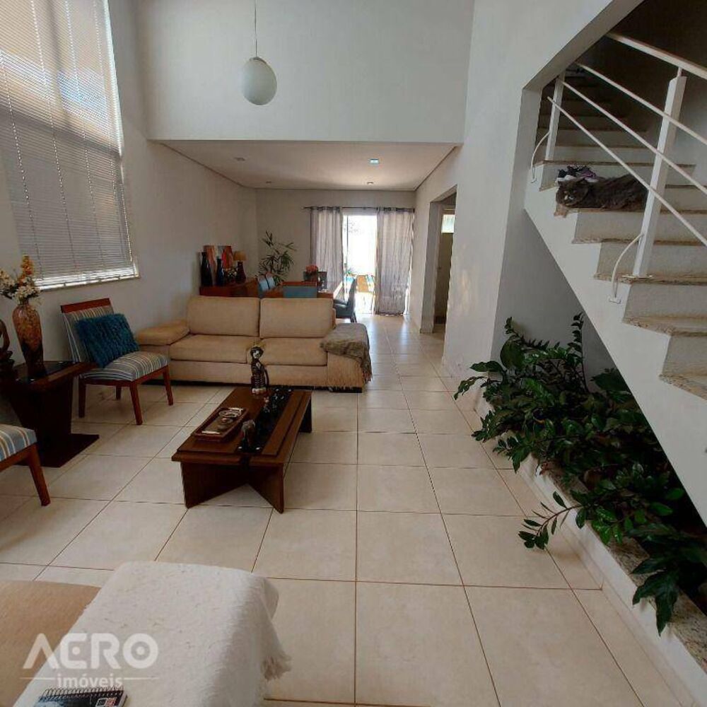 Casa de Condomínio à venda com 3 quartos, 235m² - Foto 9