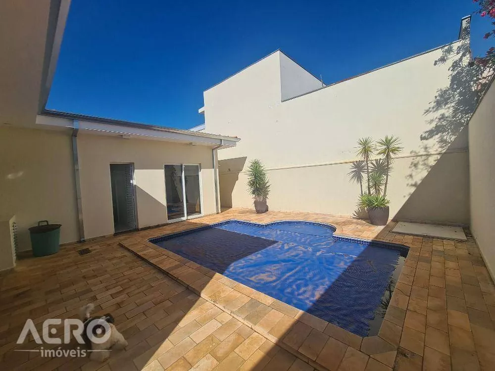 Casa de Condomínio à venda com 3 quartos, 220m² - Foto 4