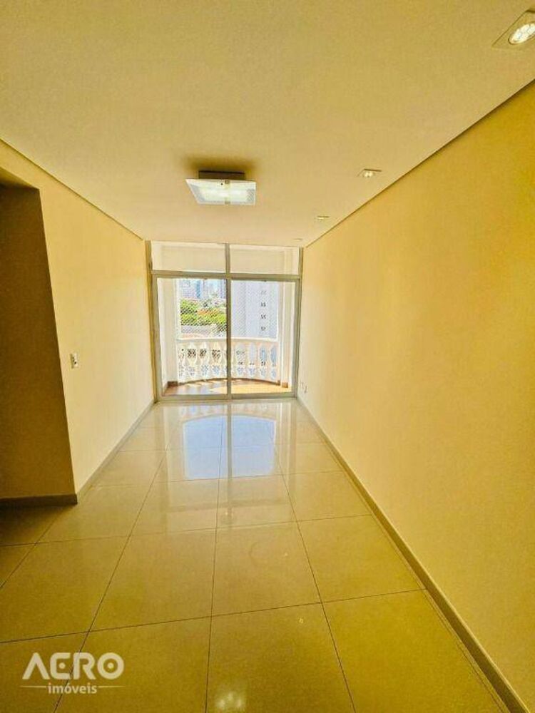 Apartamento à venda com 3 quartos, 112m² - Foto 2