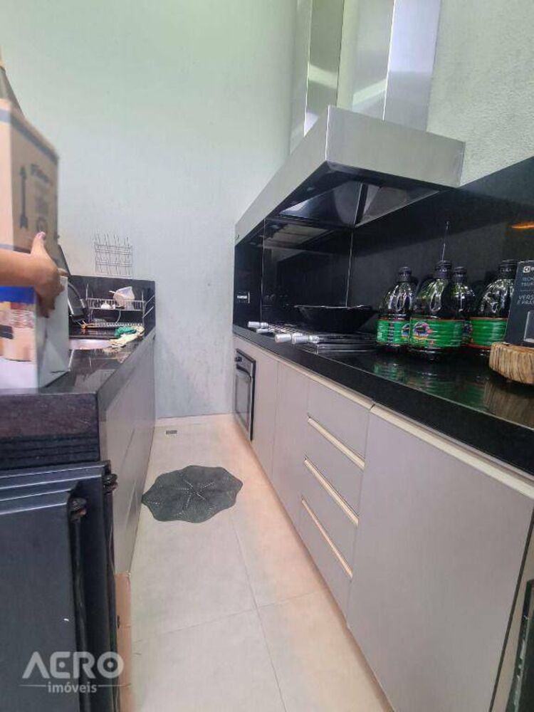 Casa à venda com 3 quartos, 260m² - Foto 25