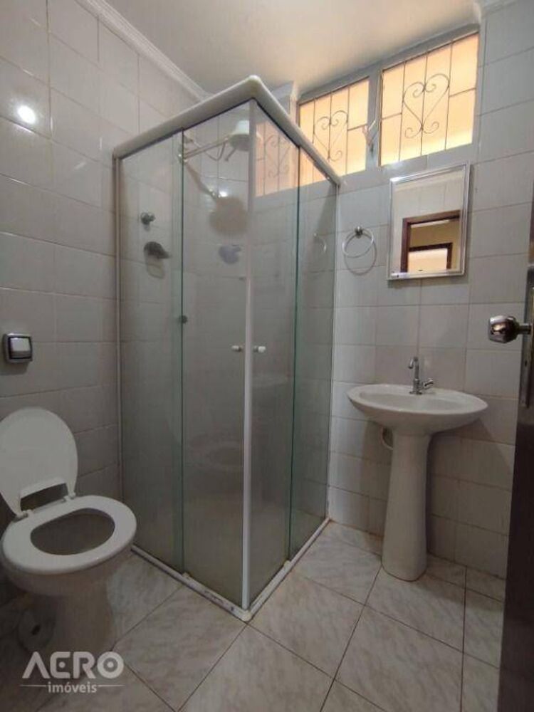 Apartamento para alugar com 1 quarto, 38m² - Foto 5