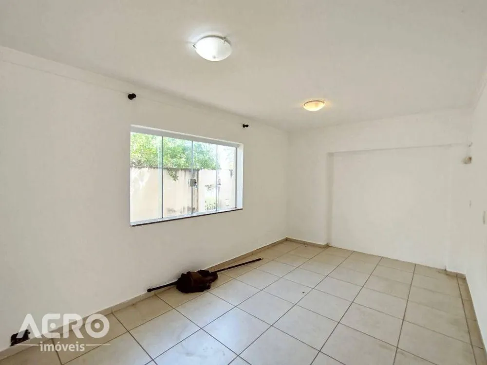 Casa, 4 quartos, 292 m² - Foto 4