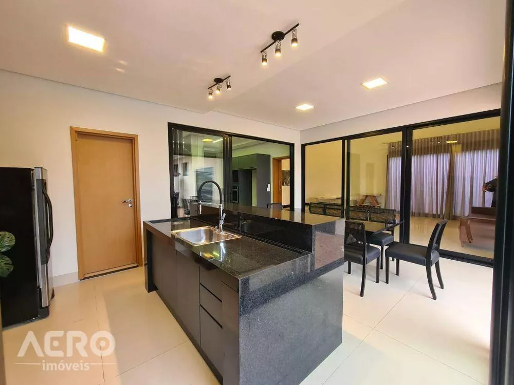 Casa de Condomínio à venda com 3 quartos, 295m² - Foto 4