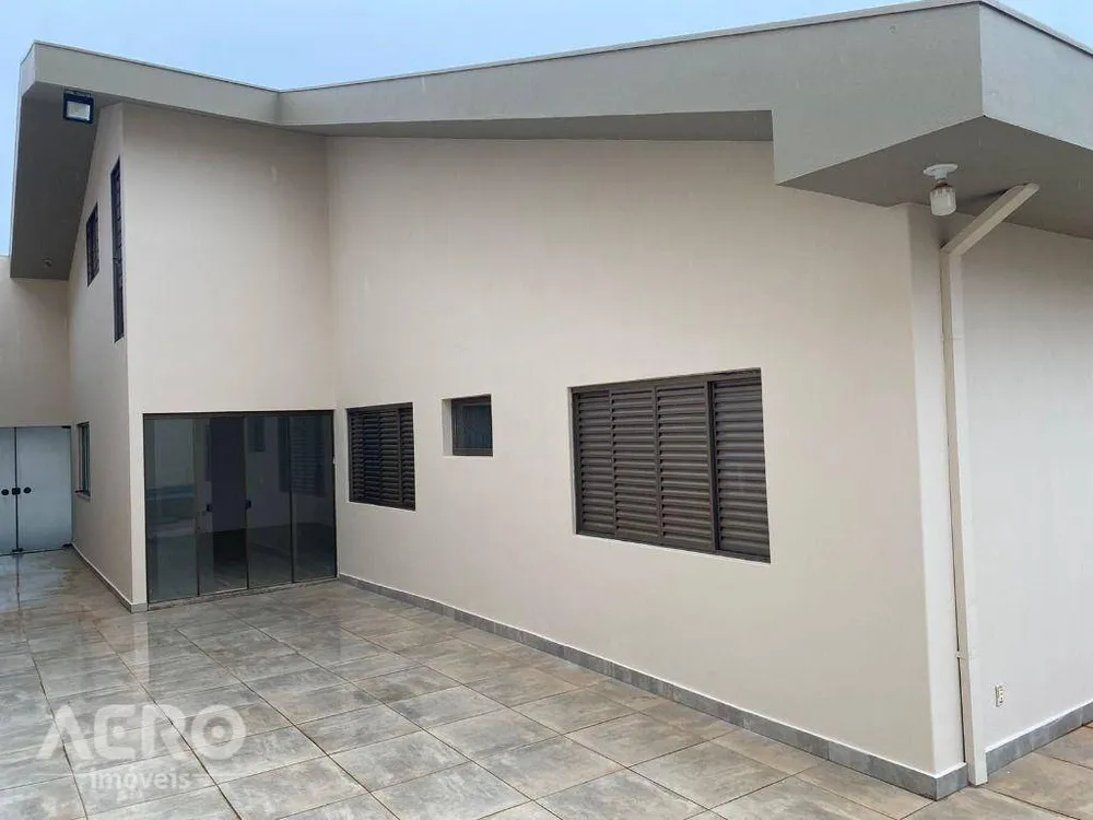 Casa, 4 quartos, 300 m² - Foto 2