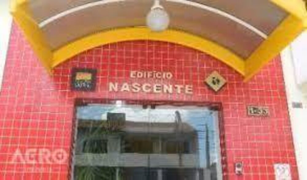 Apartamento à venda com 1 quarto, 40m² - Foto 1