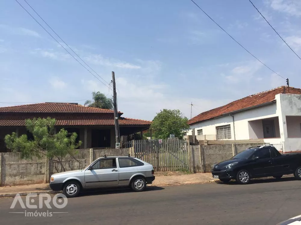 Casa à venda com 5 quartos, 450m² - Foto 2