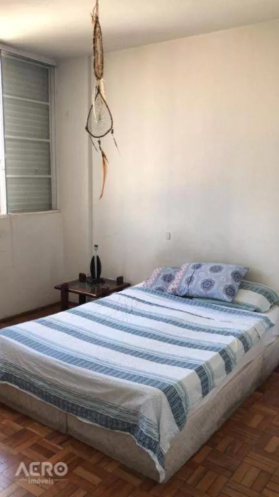 Apartamento à venda com 2 quartos, 98m² - Foto 2