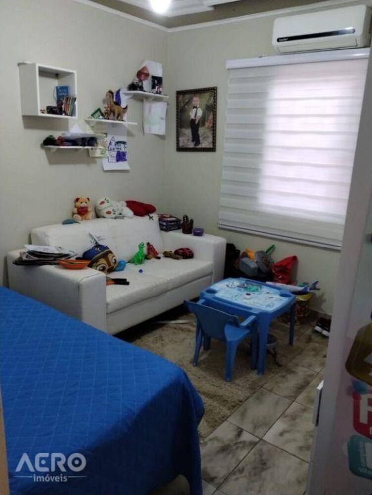 Casa à venda com 4 quartos, 213m² - Foto 9