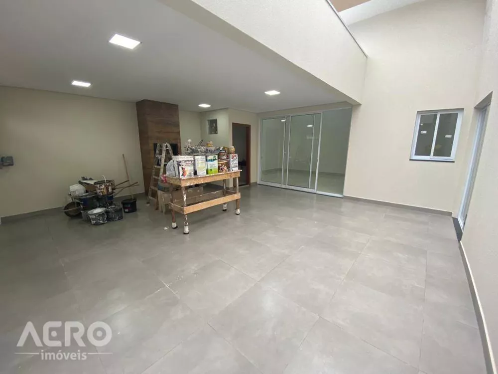 Casa à venda com 3 quartos, 143m² - Foto 3