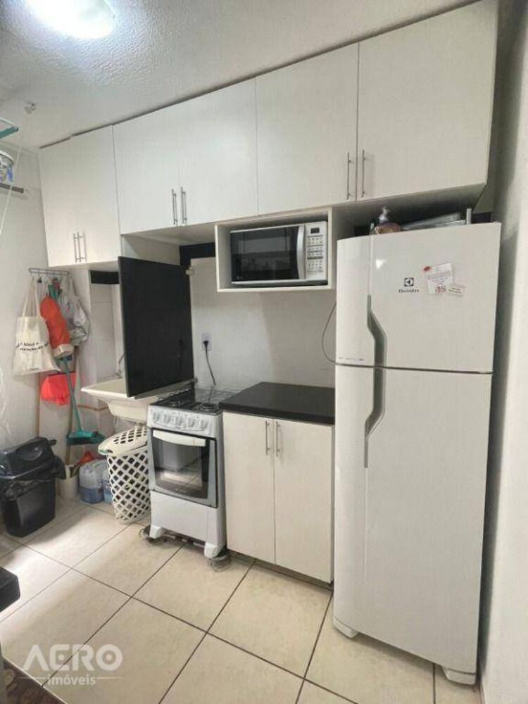 Apartamento à venda com 2 quartos, 45m² - Foto 5