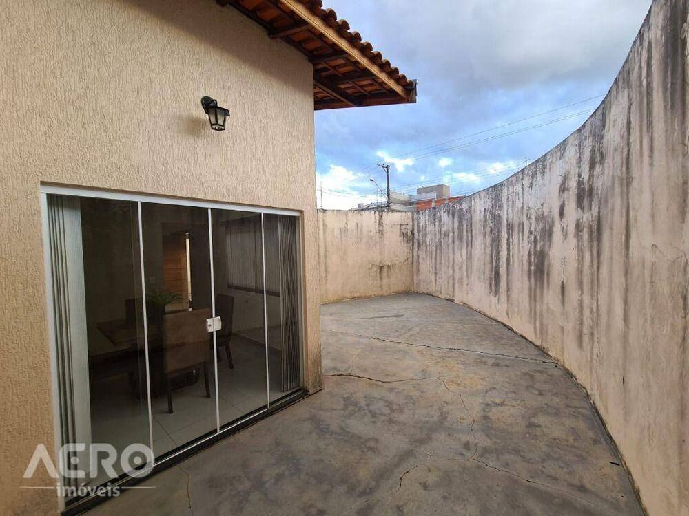 Casa, 3 quartos, 115 m² - Foto 2