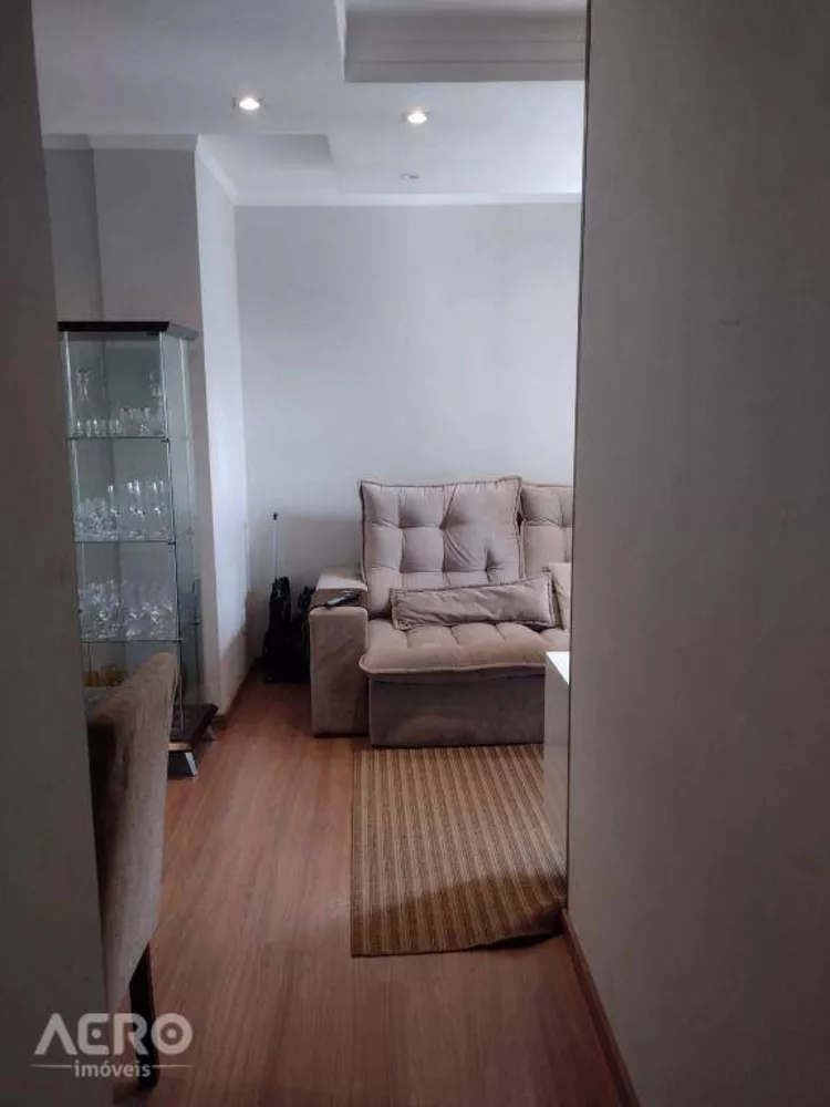 Apartamento à venda com 3 quartos, 71m² - Foto 4