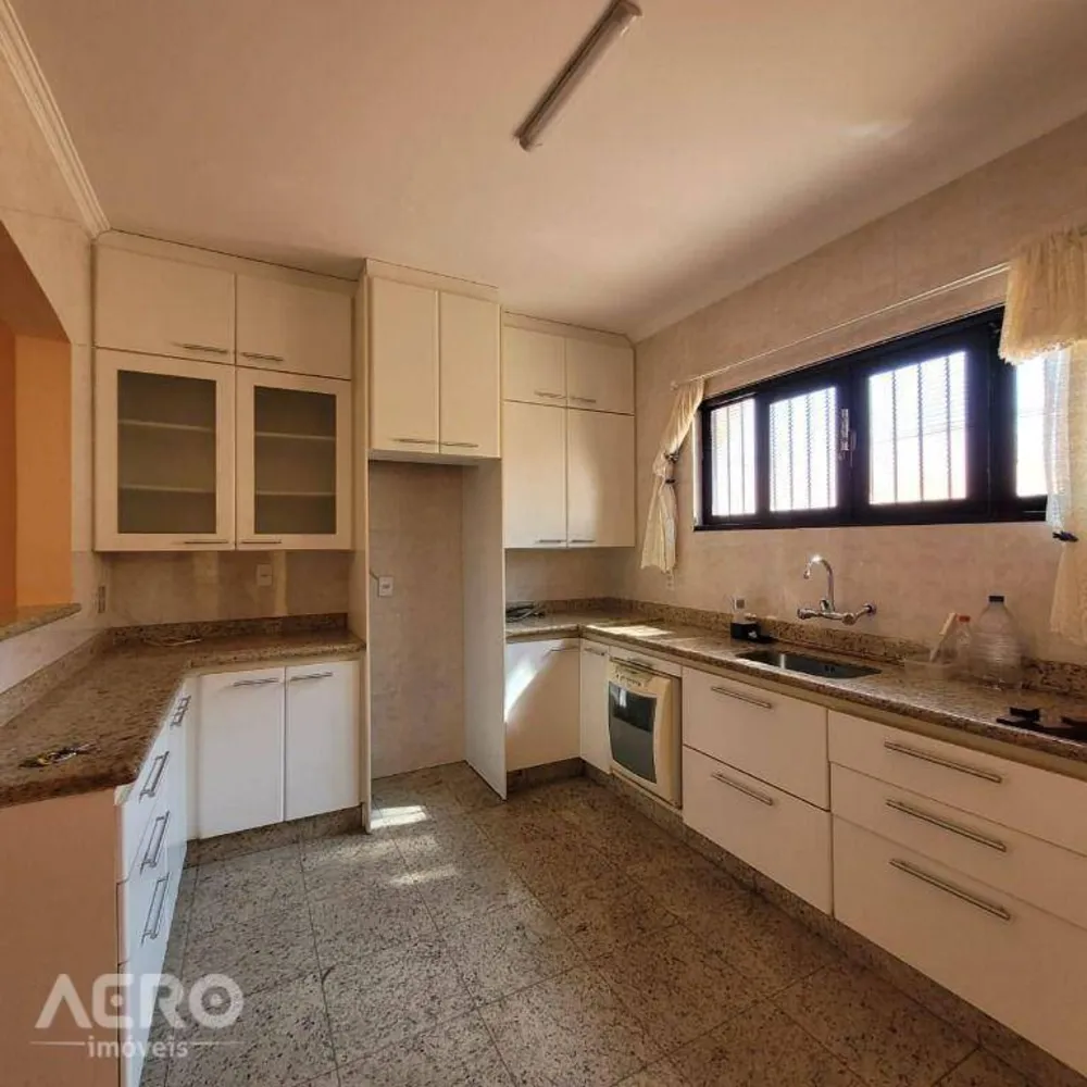 Casa, 3 quartos, 355 m² - Foto 3