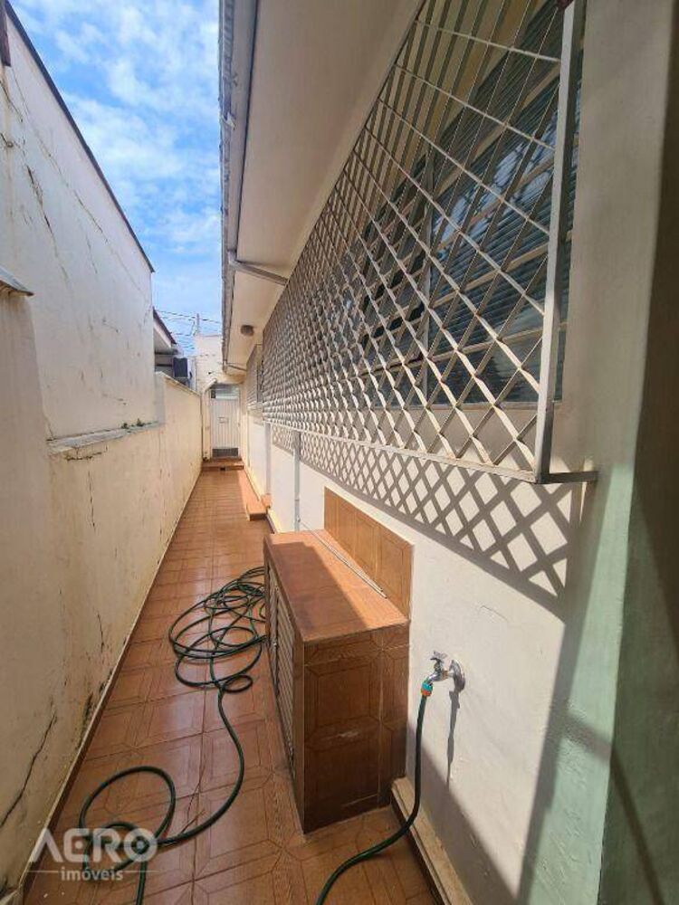 Casa à venda com 4 quartos, 177m² - Foto 5
