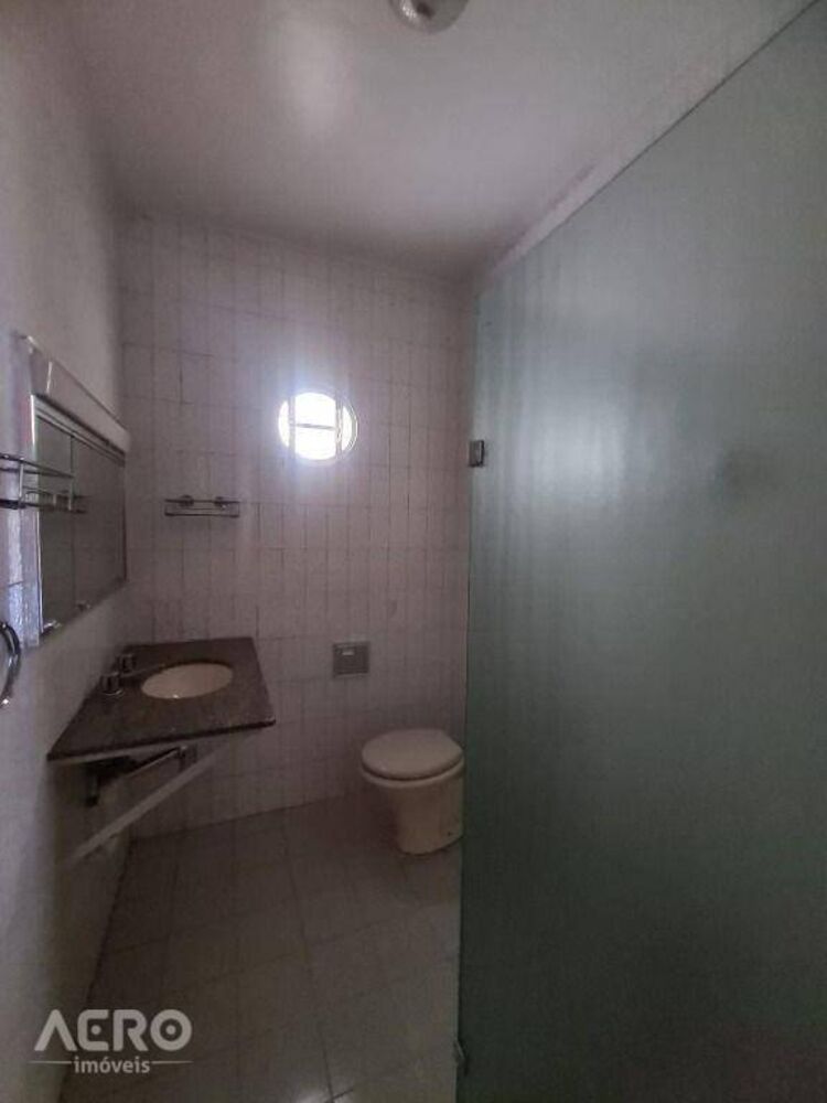 Casa à venda com 4 quartos, 177m² - Foto 17