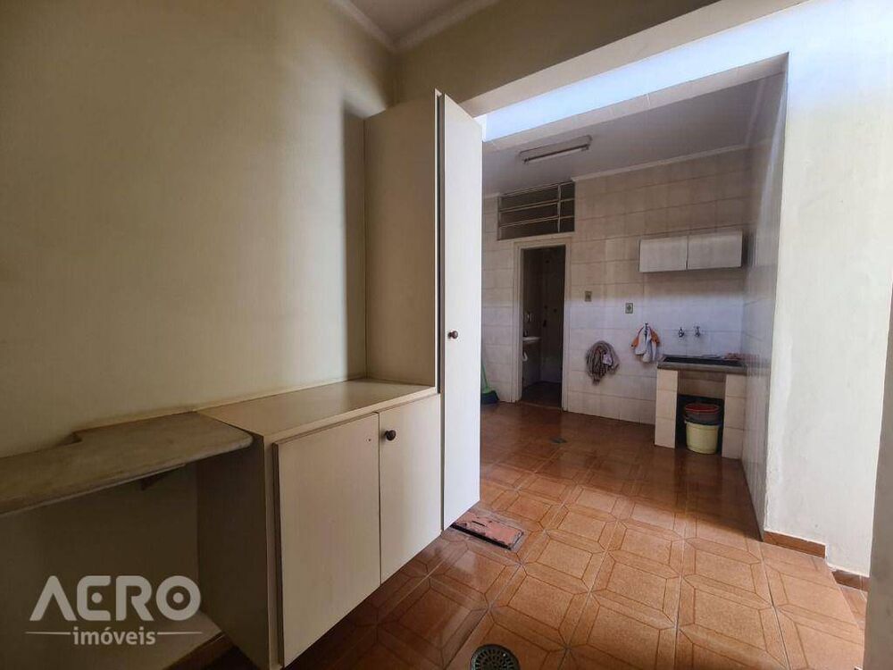 Casa à venda com 4 quartos, 177m² - Foto 9