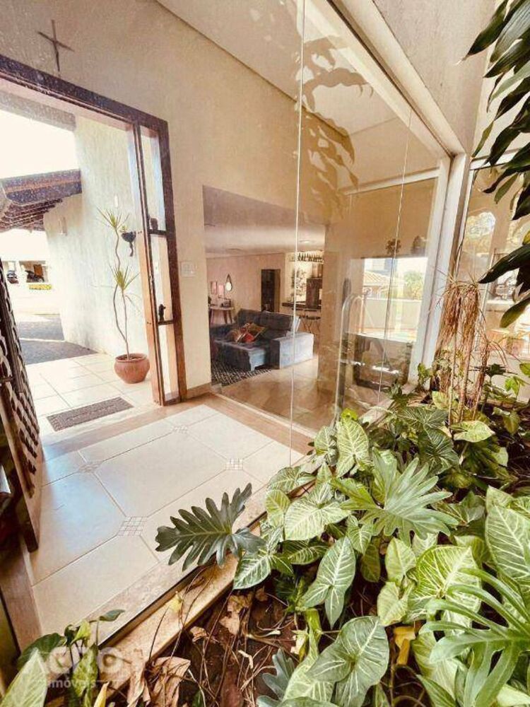 Casa de Condomínio à venda com 3 quartos, 247m² - Foto 3