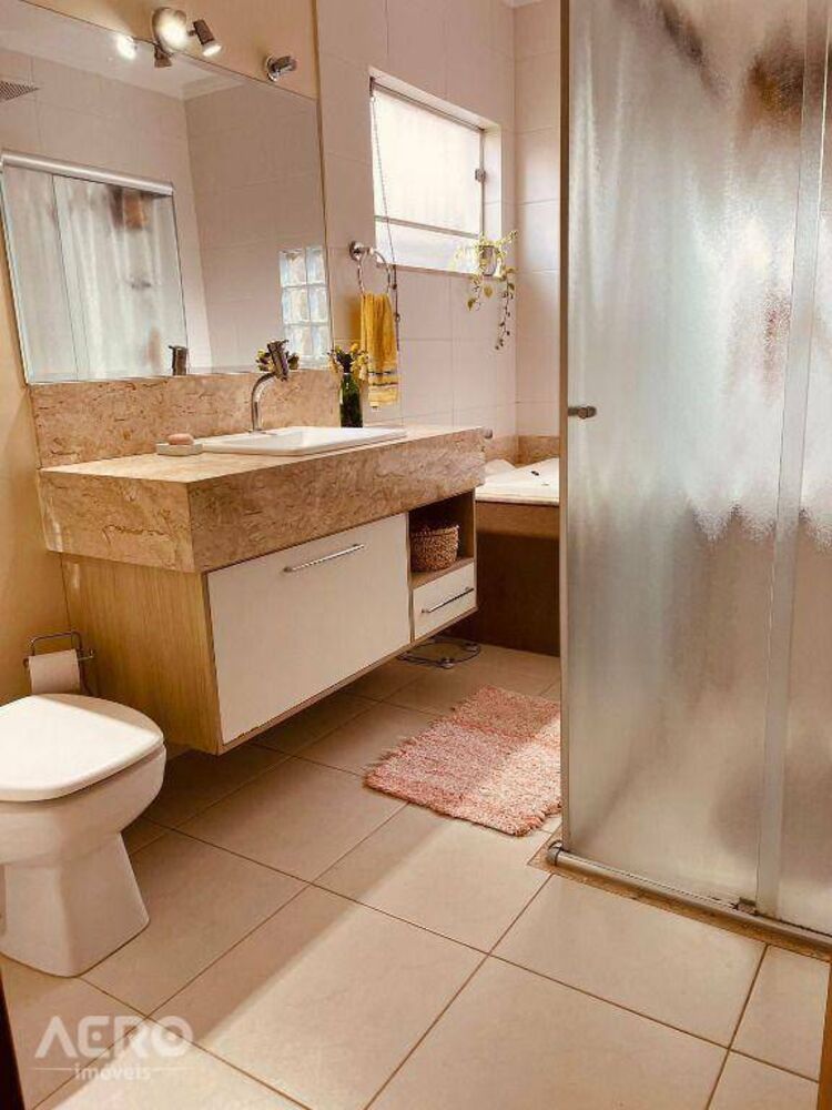Casa de Condomínio à venda com 3 quartos, 247m² - Foto 32