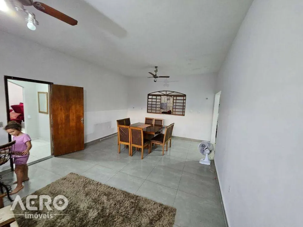Casa, 5 quartos, 200 m² - Foto 8