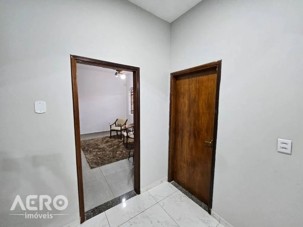 Casa, 5 quartos, 200 m² - Foto 4