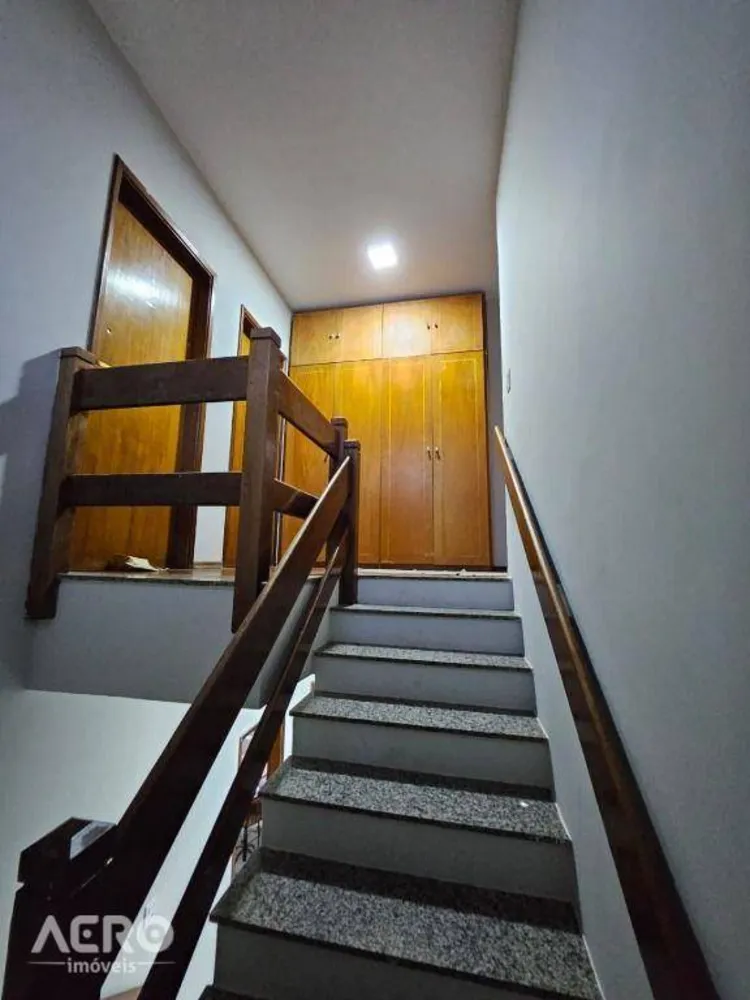 Casa, 5 quartos, 200 m² - Foto 12