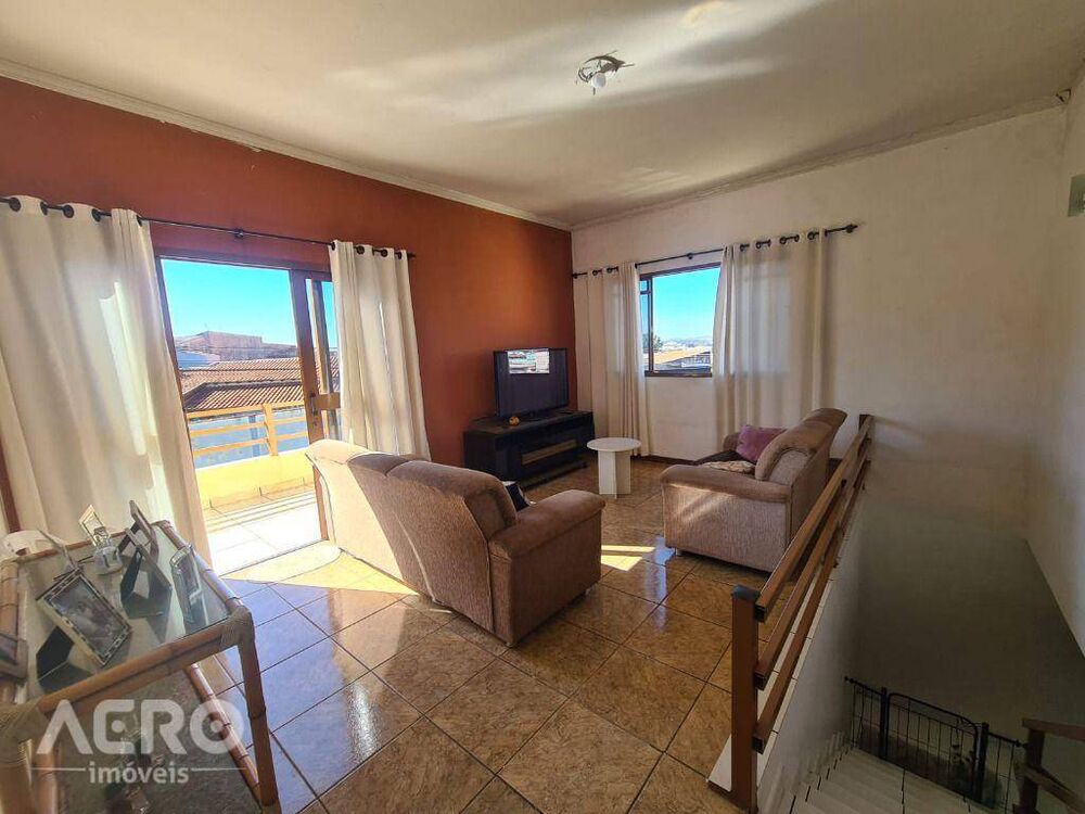 Casa, 3 quartos, 237 m² - Foto 8