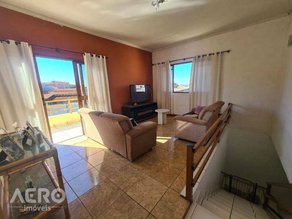 Casa, 3 quartos, 237 m² - Foto 7