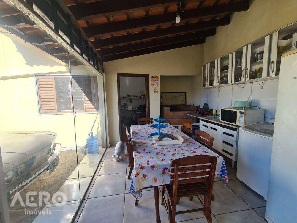 Casa, 3 quartos, 237 m² - Foto 12