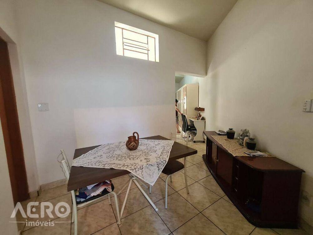 Casa, 3 quartos, 237 m² - Foto 23