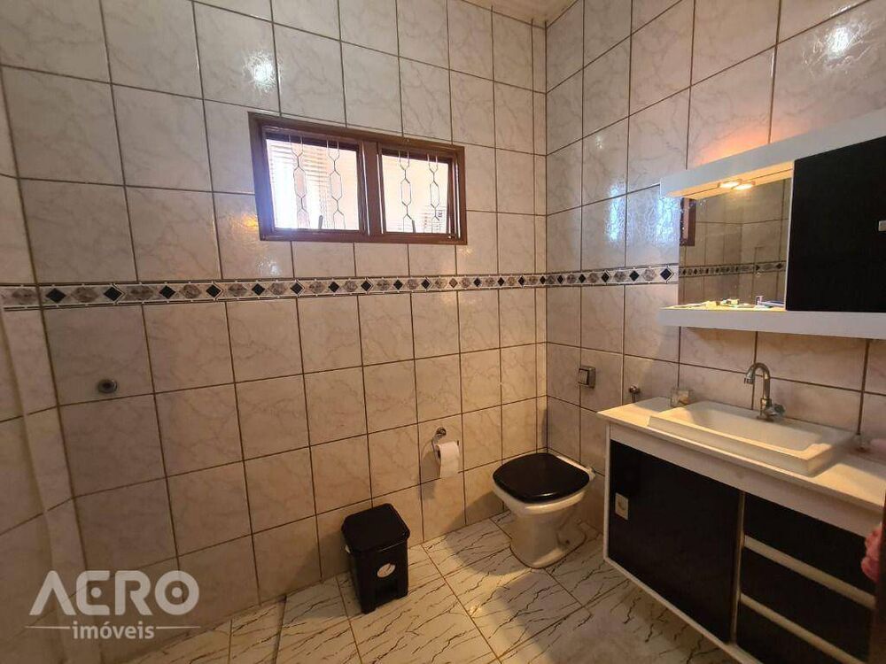 Casa, 3 quartos, 237 m² - Foto 5