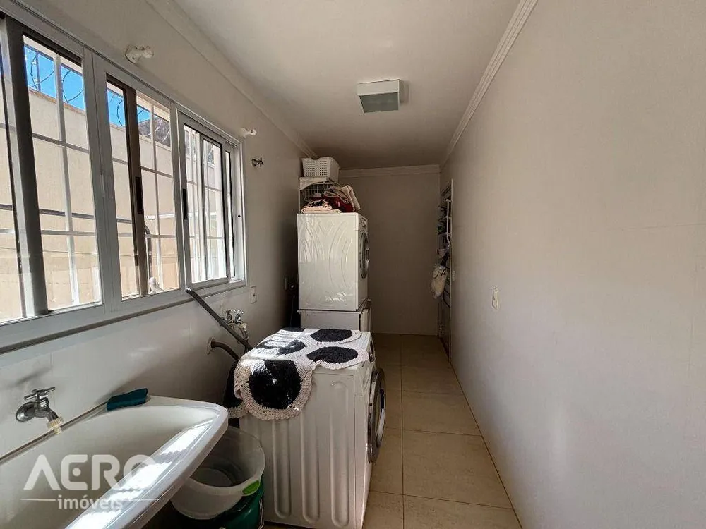 Casa, 4 quartos, 194 m² - Foto 9