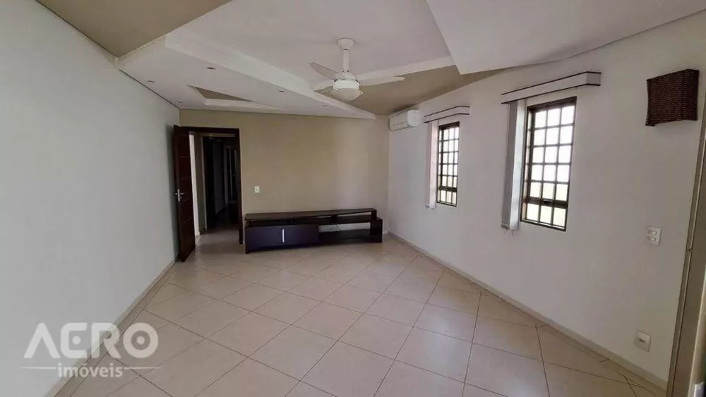 Casa à venda com 3 quartos, 260m² - Foto 7