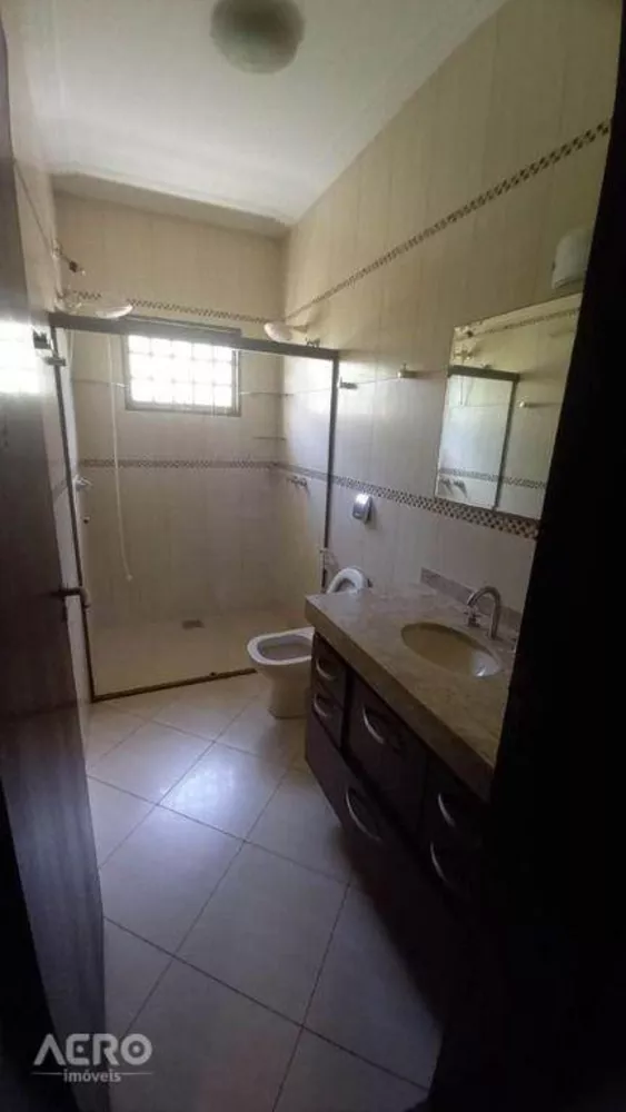 Casa à venda com 3 quartos, 260m² - Foto 13