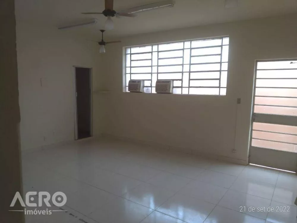 Casa para alugar, 270m² - Foto 2