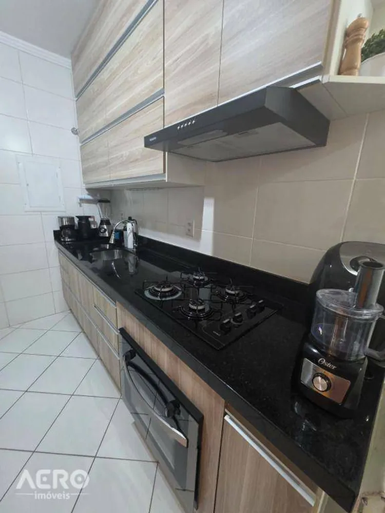 Apartamento, 3 quartos, 96 m² - Foto 2